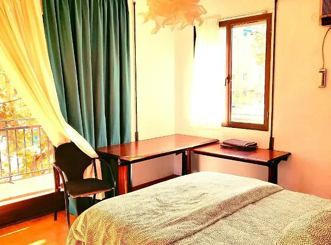 No Fiestas, 5 Solo Familias, Parejas O Trabajo Parking Publico Gratis A 300m Appartement *